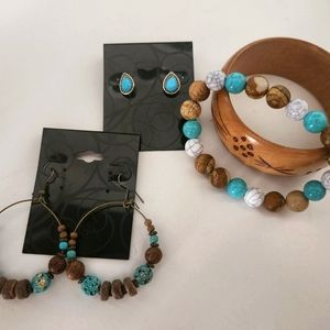 4 piece Mix and Match turquoise and wood